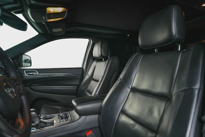 Jeep Grand Cherokee Limited-GCC-Al Futtaim Warranty  Service Contract-Full Service History-Blac-16