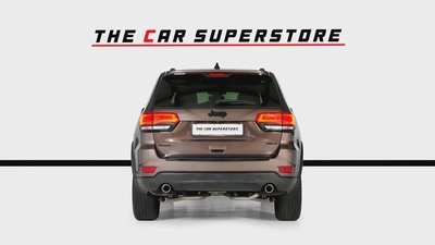 Jeep Grand Cherokee Limited-GCC-Al Futtaim Warranty  Service Contract-Full Service History-Blac-6