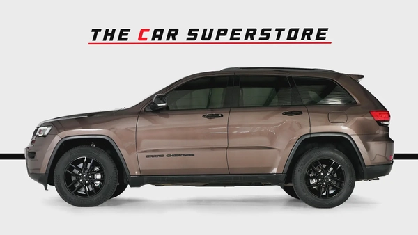 Jeep Grand Cherokee Limited-GCC-Al Futtaim Warranty  Service Contract-Full Service History-Blac