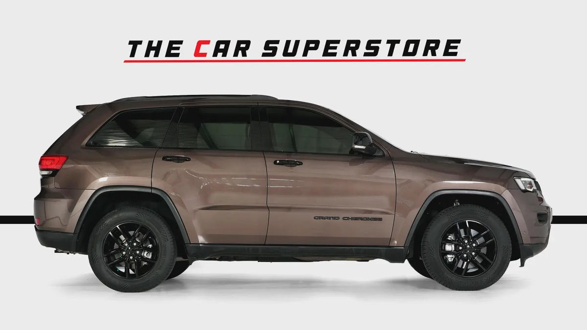 Jeep Grand Cherokee Limited-GCC-Al Futtaim Warranty  Service Contract-Full Service History-Blac-8-8
