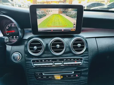 مرسيدس بنز C200 موديل 2018 خليجي | فل أوبشن | محرك 2.0 تيربو | ناقل 9G-TRONIC | جلد أحمر | كاميرا خل-12