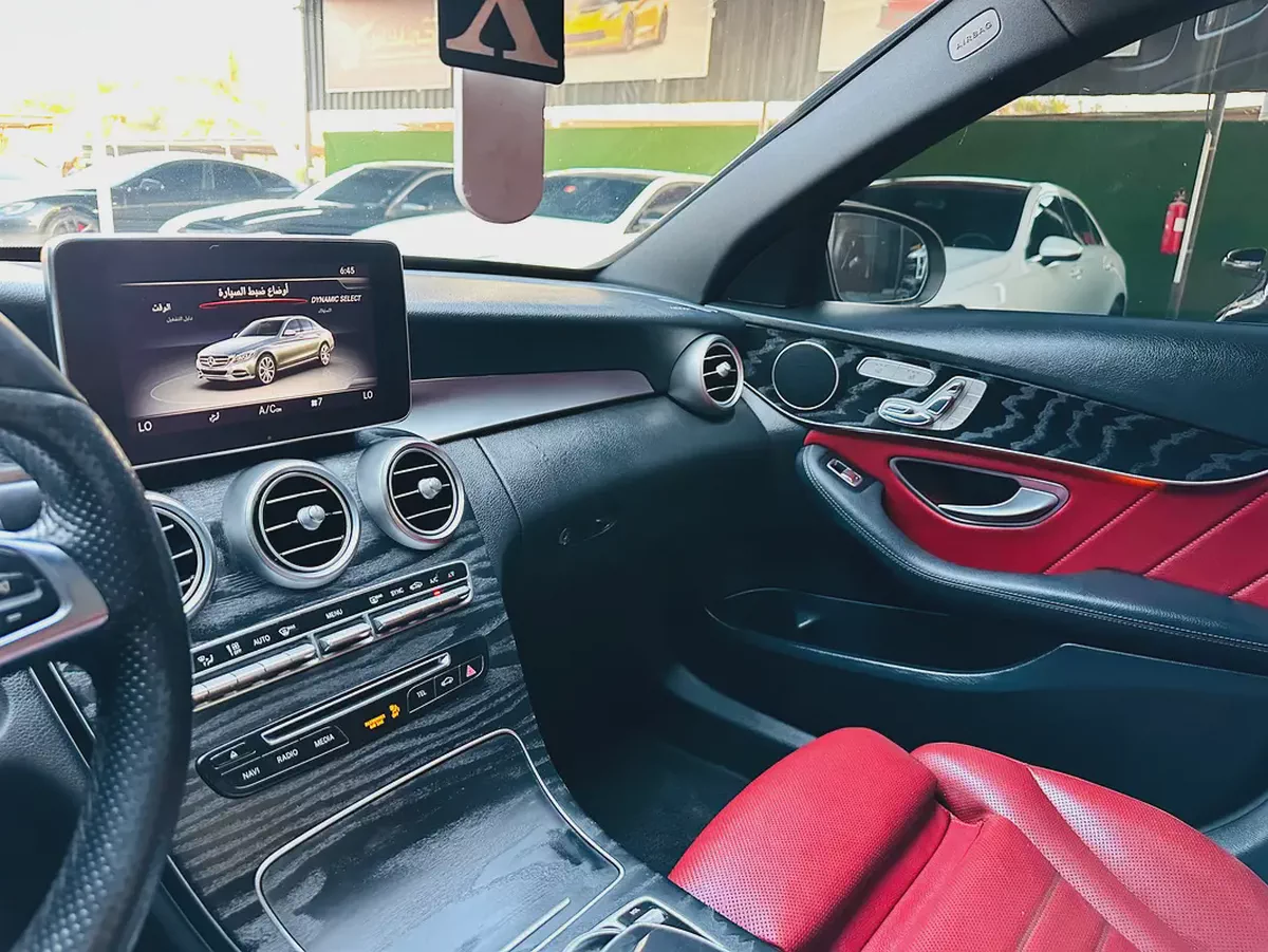 مرسيدس بنز C200 موديل 2018 خليجي | فل أوبشن | محرك 2.0 تيربو | ناقل 9G-TRONIC | جلد أحمر | كاميرا خل-11-11