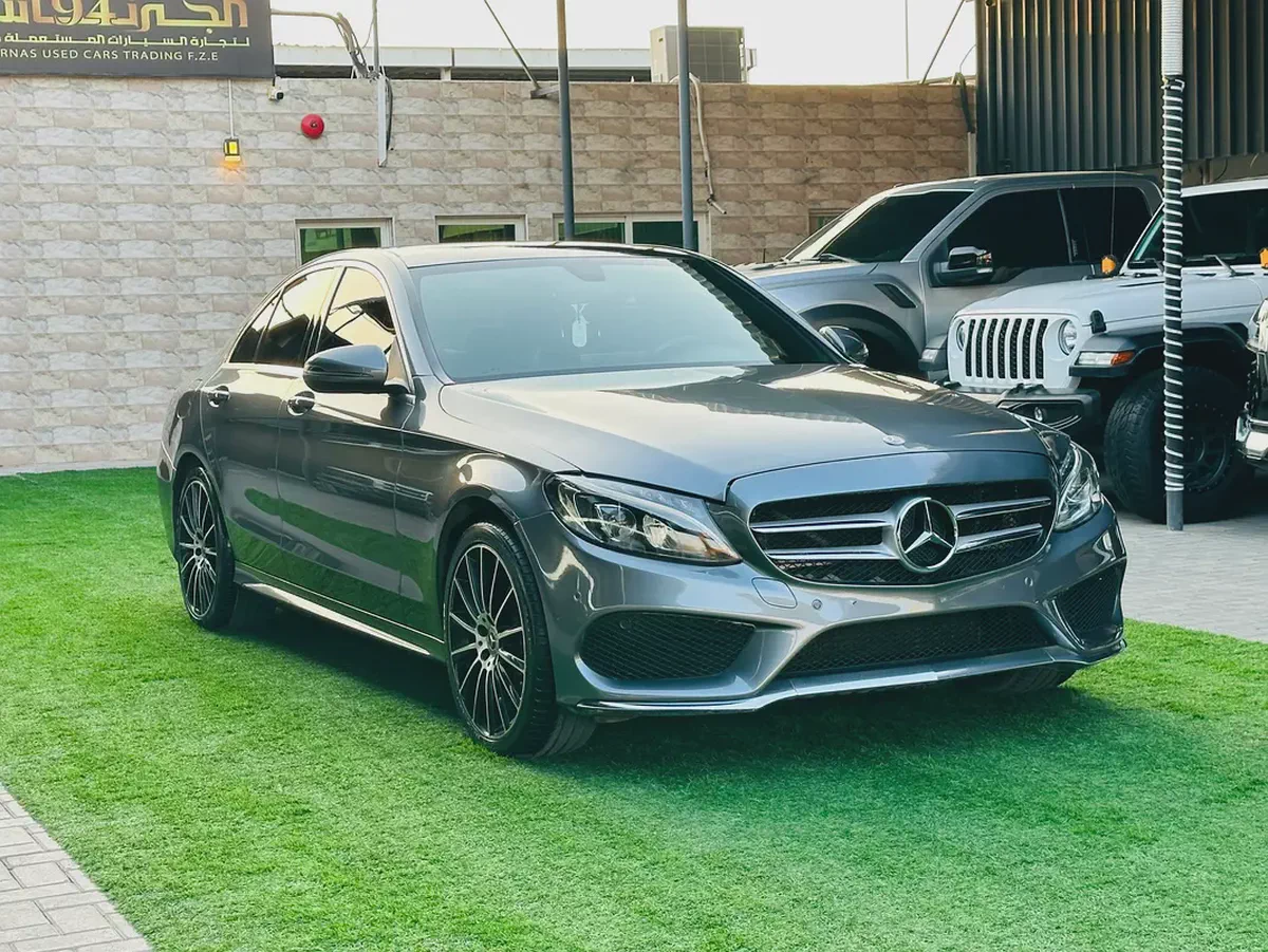 مرسيدس بنز C200 موديل 2018 خليجي | فل أوبشن | محرك 2.0 تيربو | ناقل 9G-TRONIC | جلد أحمر | كاميرا خل-2-2