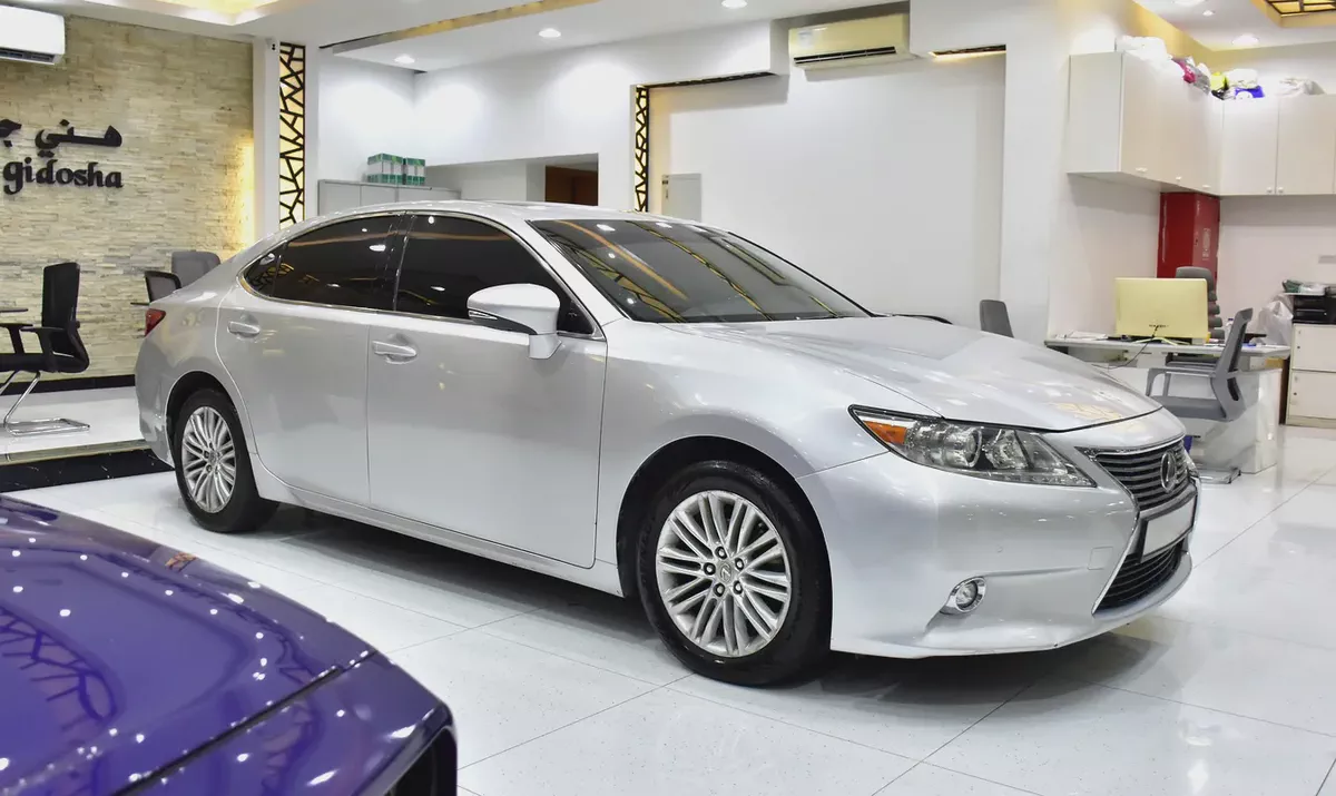 EXCELLENT DEAL for our Lexus ES350 ( 2015 Model ) in Silver Color American Specs-2-2