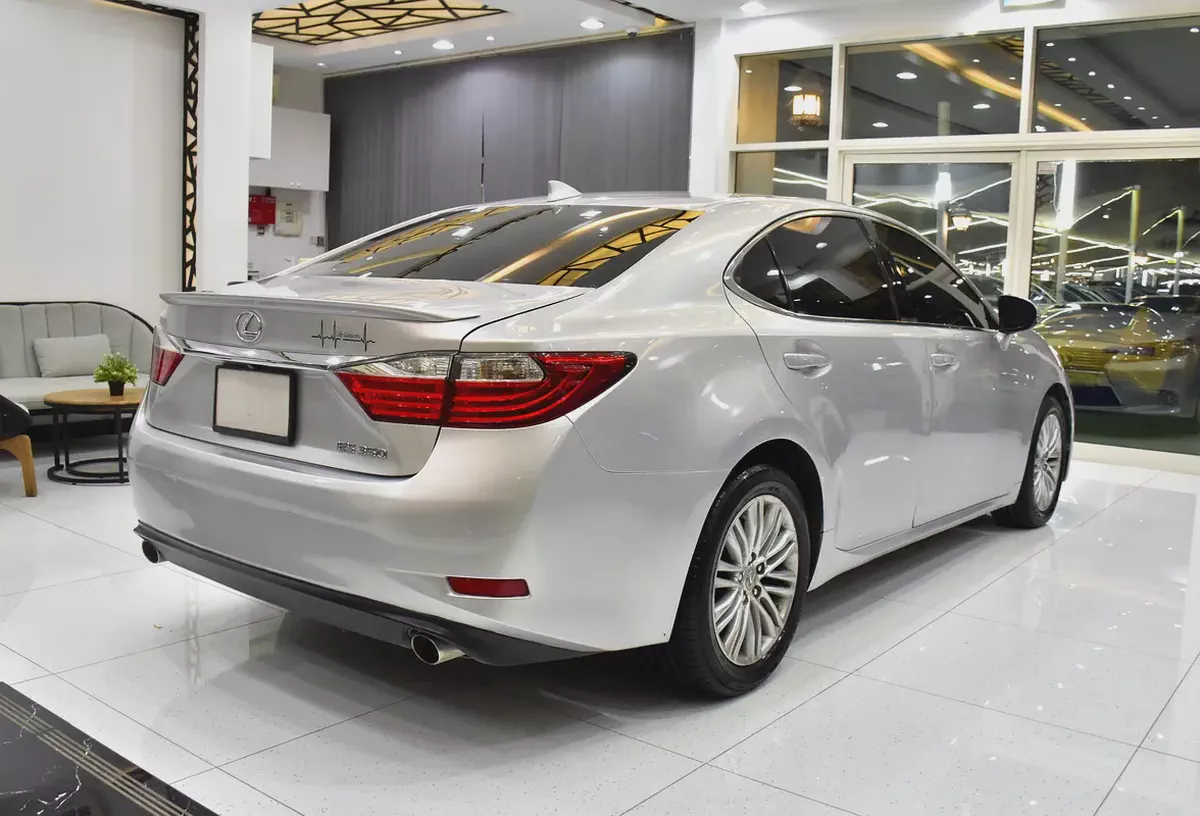 EXCELLENT DEAL for our Lexus ES350 ( 2015 Model ) in Silver Color American Specs-5-5