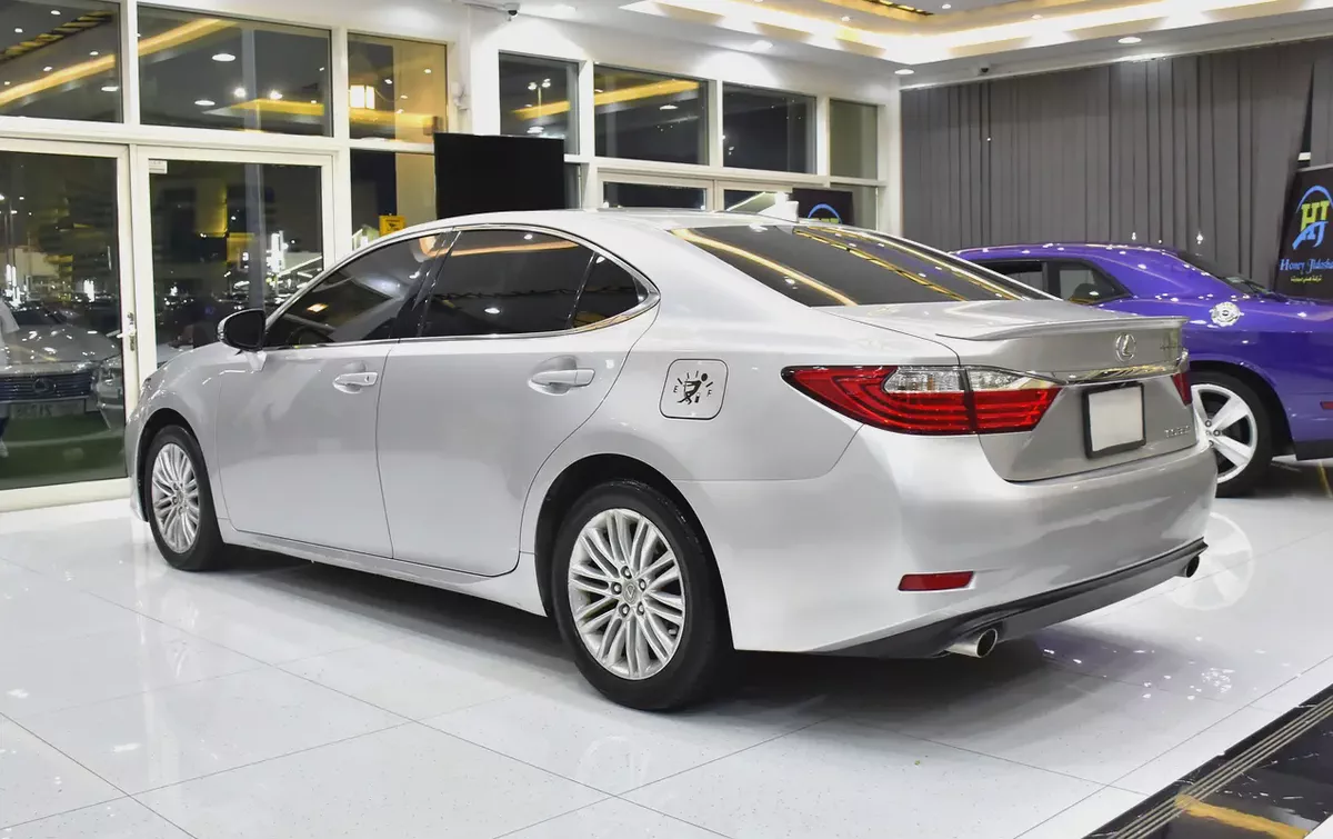 EXCELLENT DEAL for our Lexus ES350 ( 2015 Model ) in Silver Color American Specs-6-6