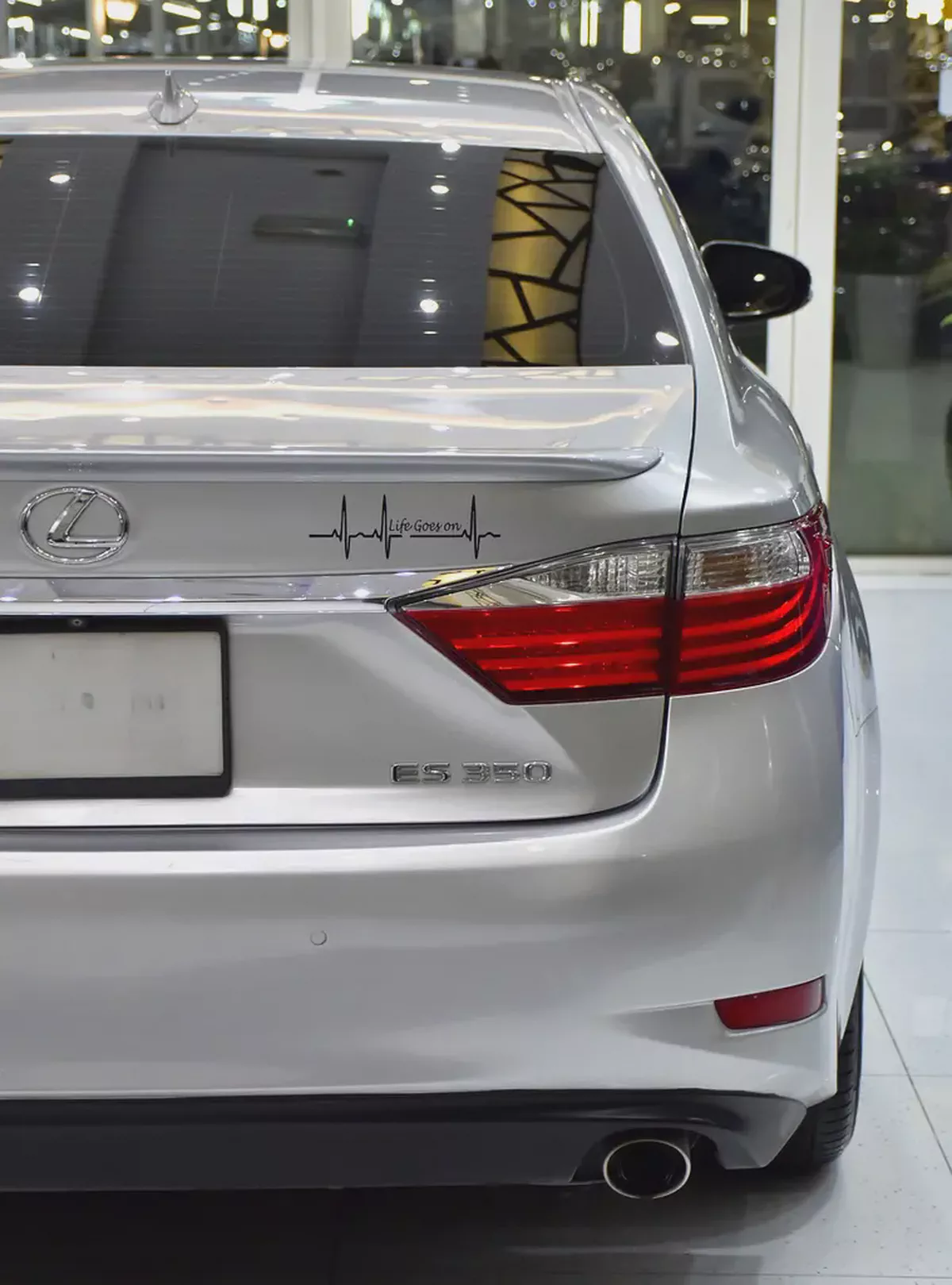 EXCELLENT DEAL for our Lexus ES350 ( 2015 Model ) in Silver Color American Specs-8-8