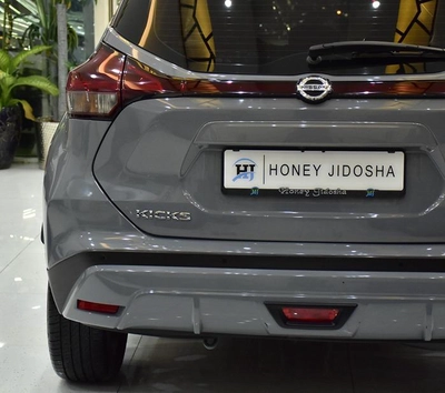 Nissan Kicks ( 2022 Model ) in Grey Color GCC Specs-3