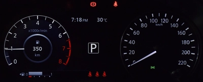 Nissan Kicks ( 2022 Model ) in Grey Color GCC Specs-4