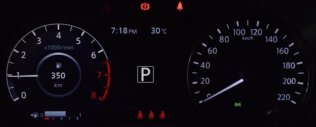 Nissan Kicks ( 2022 Model ) in Grey Color GCC Specs-4-4