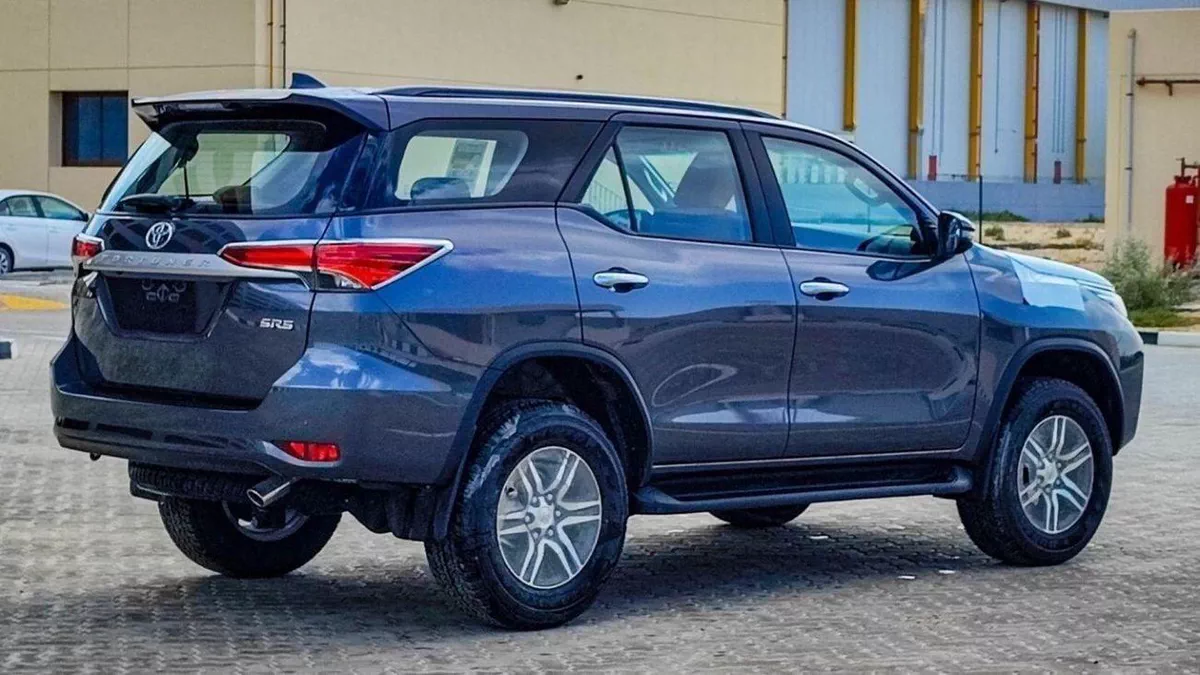 Toyota Fortuner EXR FORTUNER SR5 2.7L V4 PETROL mid options-5-0
