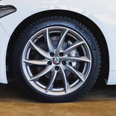 AED 957 P.M • 0% Downpayment •  Alfa Romeo Giulia • 1 Year Warranty-5