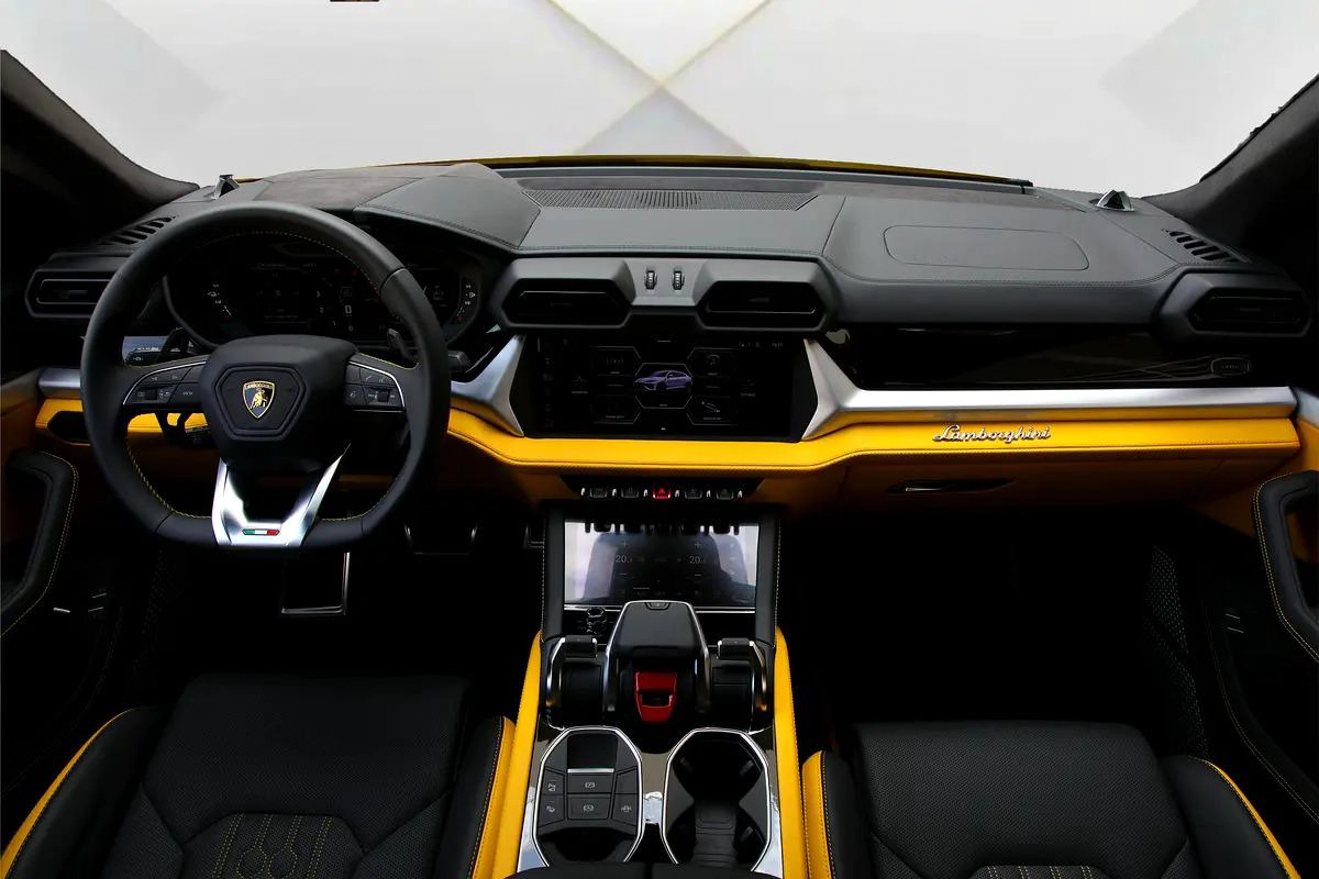 2025 LAMBORGHINI URUS SE - BRAND NEW - FULLY LOADED - LOCAL REGISTRATION-6-6