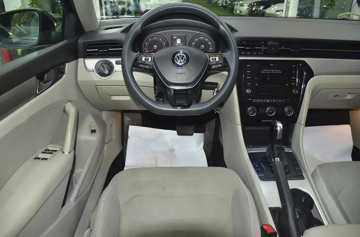 AED 635 EMi at 0% DP | Volkswagen Passat ( 2020 Model ) in Black Color GCC Specs-11-11
