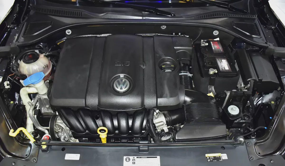 AED 635 EMi at 0% DP | Volkswagen Passat ( 2020 Model ) in Black Color GCC Specs-15-15