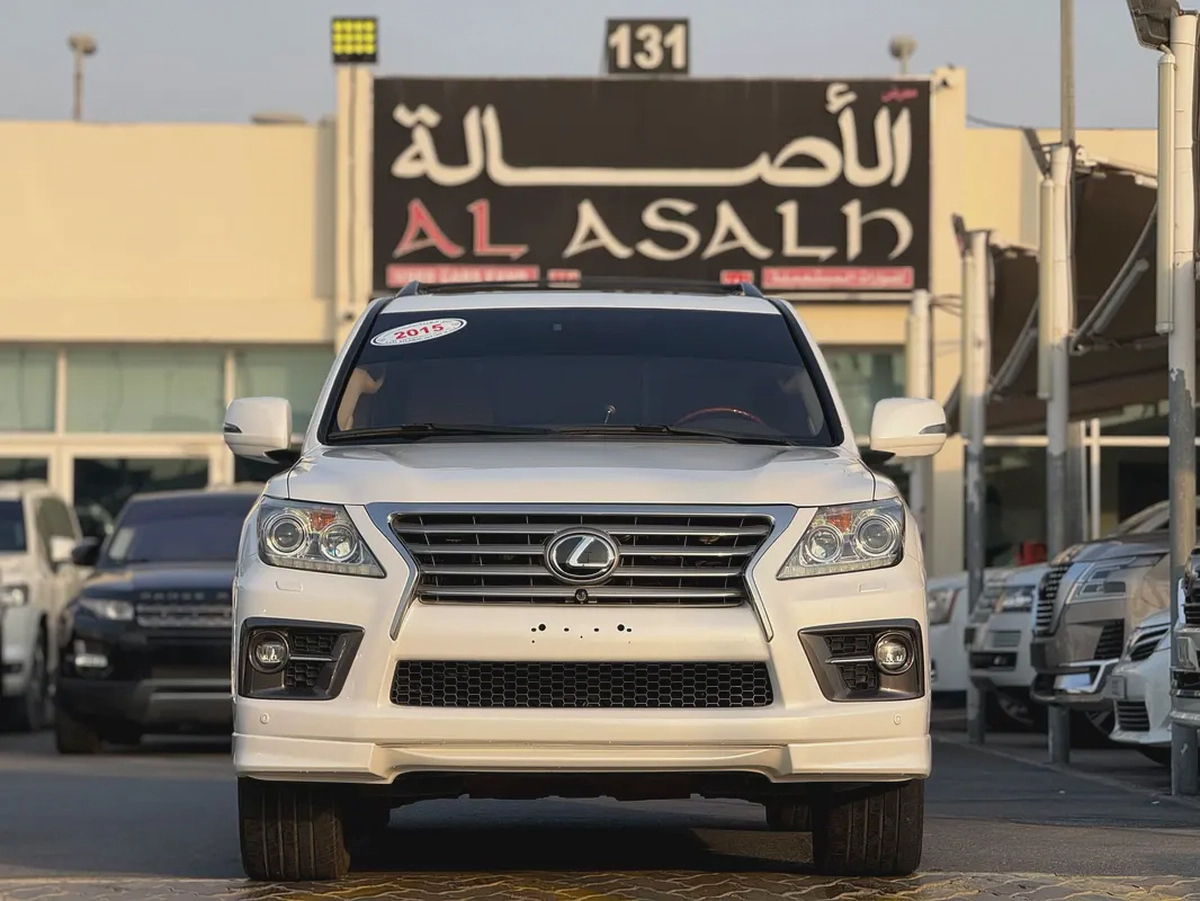 لكزس LX570 ابيضLexus LX 570 Sport 2015 | GCC Specs | Pristine Condition