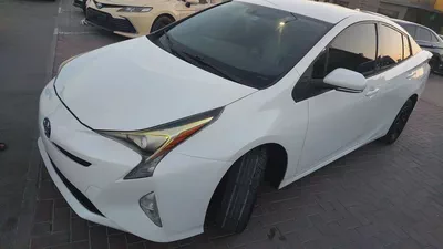 Toyota Prius Iconic 2017 GCC Specs-12