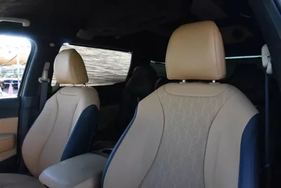 KIA CARNIVAL 7 SEATS 2023 | BLACK-3