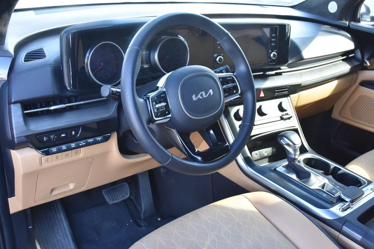 KIA CARNIVAL 7 SEATS 2023 | BLACK-10-10