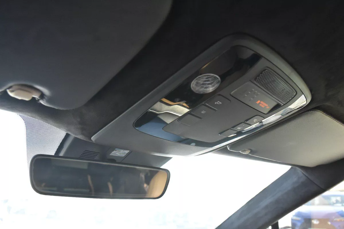 KIA CARNIVAL 7 SEATS 2023 | BLACK-4-4