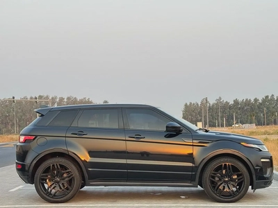 Range Rover evoque Canada spec accident free excellent condition-6