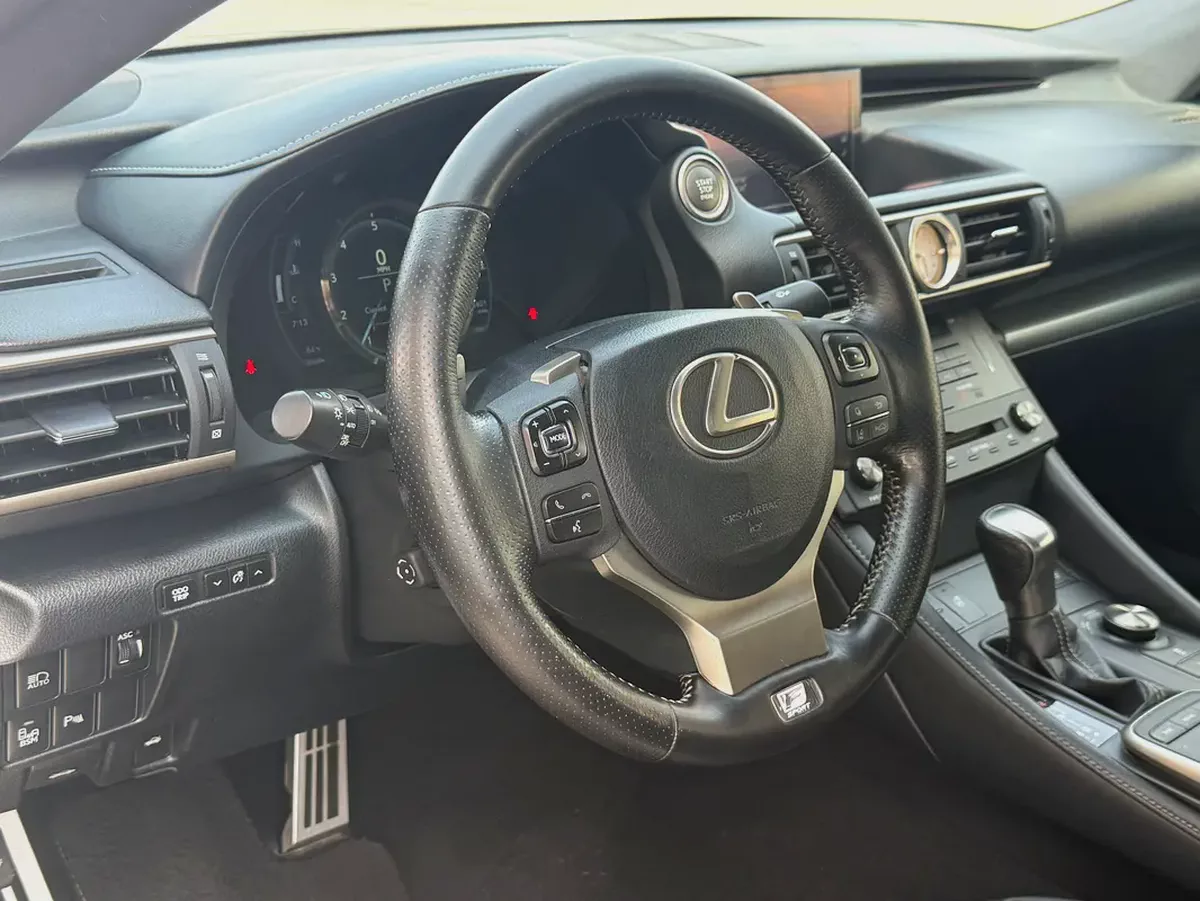 LEXUS - RC 300 - F SPORT - V6 - 3,5L - AMERICAN SPECS VERY GOOD CONDITION-11-11