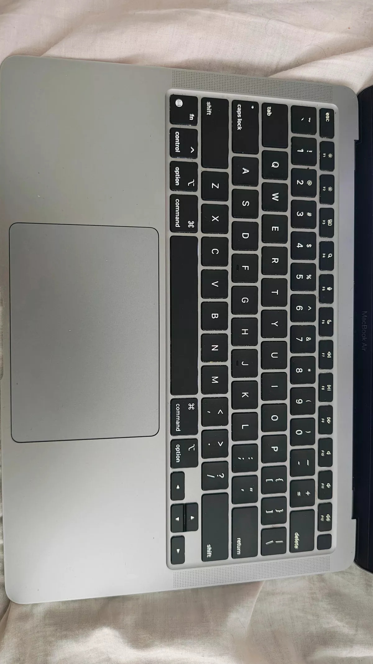 Macbook Air M1 2020-4-4