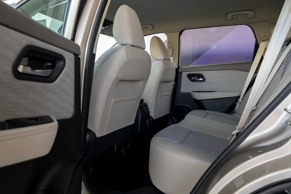 Nissan X-Trail S