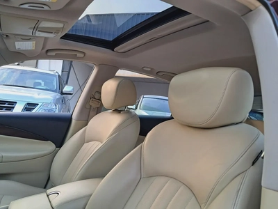 Infinite QX 50 Luxury (GCC) full options accident free single owner very well maintained-8