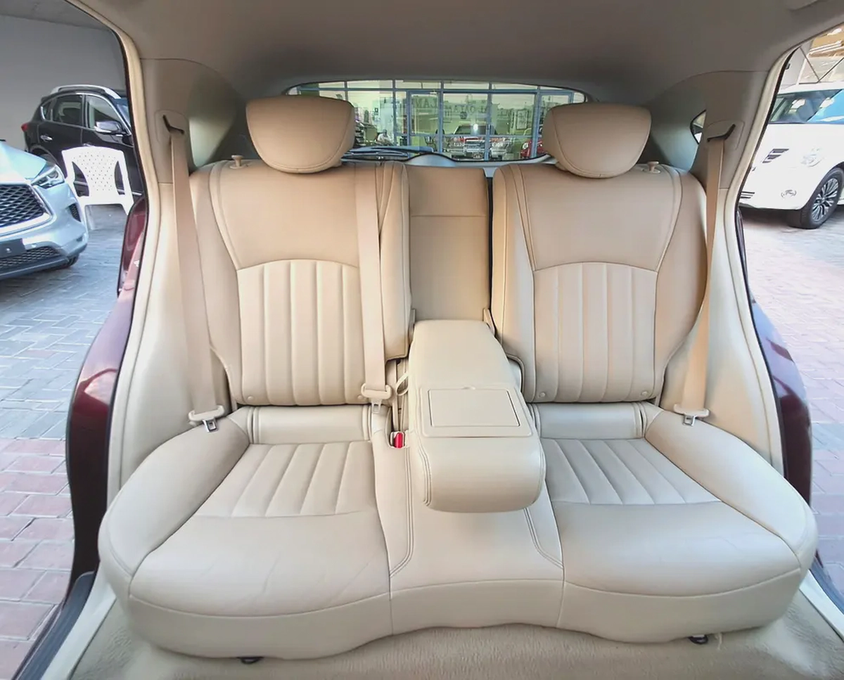 Infinite QX 50 Luxury (GCC) full options accident free single owner very well maintained-12-12