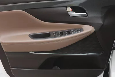 SANTA FE 2.5L ( COMFORT PLUS ) - GCC SPECS - UNDER WARRANTY UNTIL OCT 2028 - ACCIDENT FREE --9