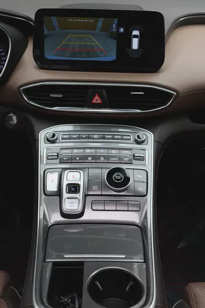 SANTA FE 2.5L ( COMFORT PLUS ) - GCC SPECS - UNDER WARRANTY UNTIL OCT 2028 - ACCIDENT FREE --13