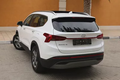 SANTA FE 2.5L ( COMFORT PLUS ) - GCC SPECS - UNDER WARRANTY UNTIL OCT 2028 - ACCIDENT FREE --4