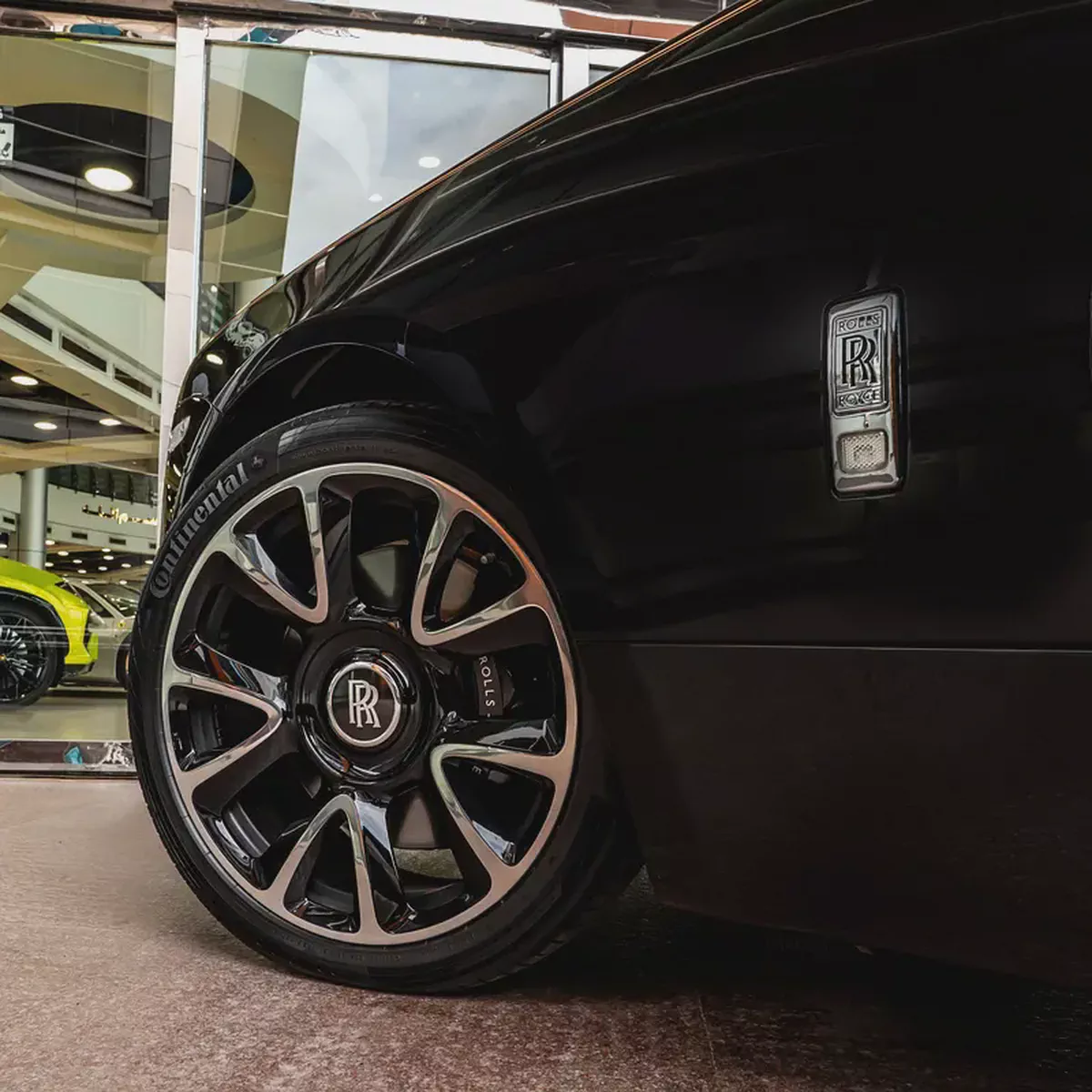 2017 | ROLLS ROYCE WRAITH  |  3 BUTTONS | STAR LIGHT | 45,000KM  | GCC-19-19