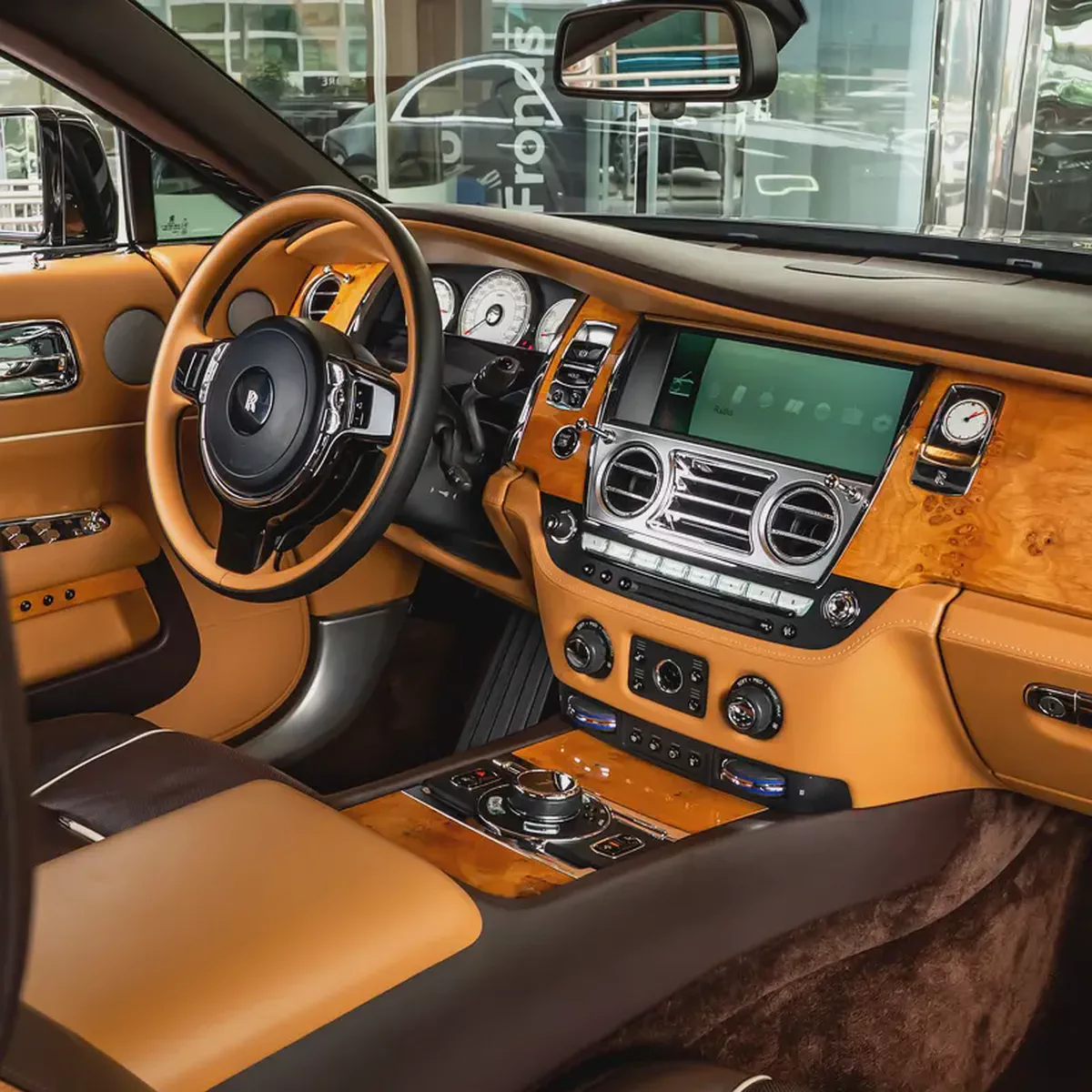 2017 | ROLLS ROYCE WRAITH  |  3 BUTTONS | STAR LIGHT | 45,000KM  | GCC-7-7