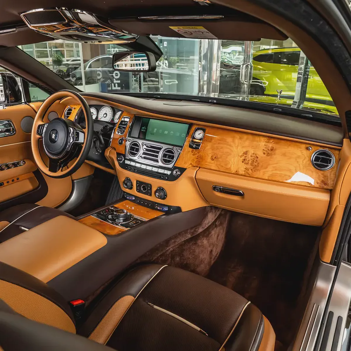 2017 | ROLLS ROYCE WRAITH  |  3 BUTTONS | STAR LIGHT | 45,000KM  | GCC-8-8