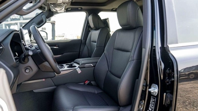 Toyota Land Cruiser VX LC300 VX 3.5P AT MY2025 – BLACK-13