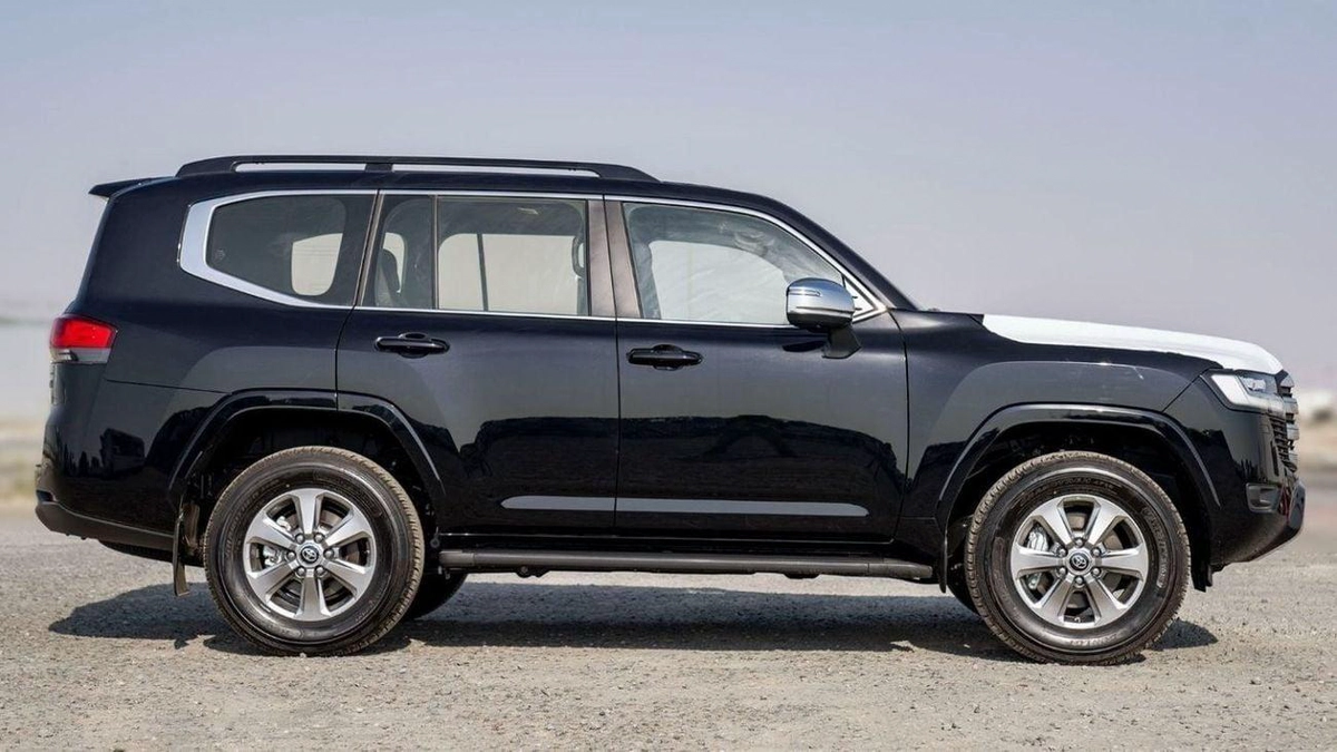 Toyota Land Cruiser VX LC300 VX 3.5P AT MY2025 – BLACK-6-0