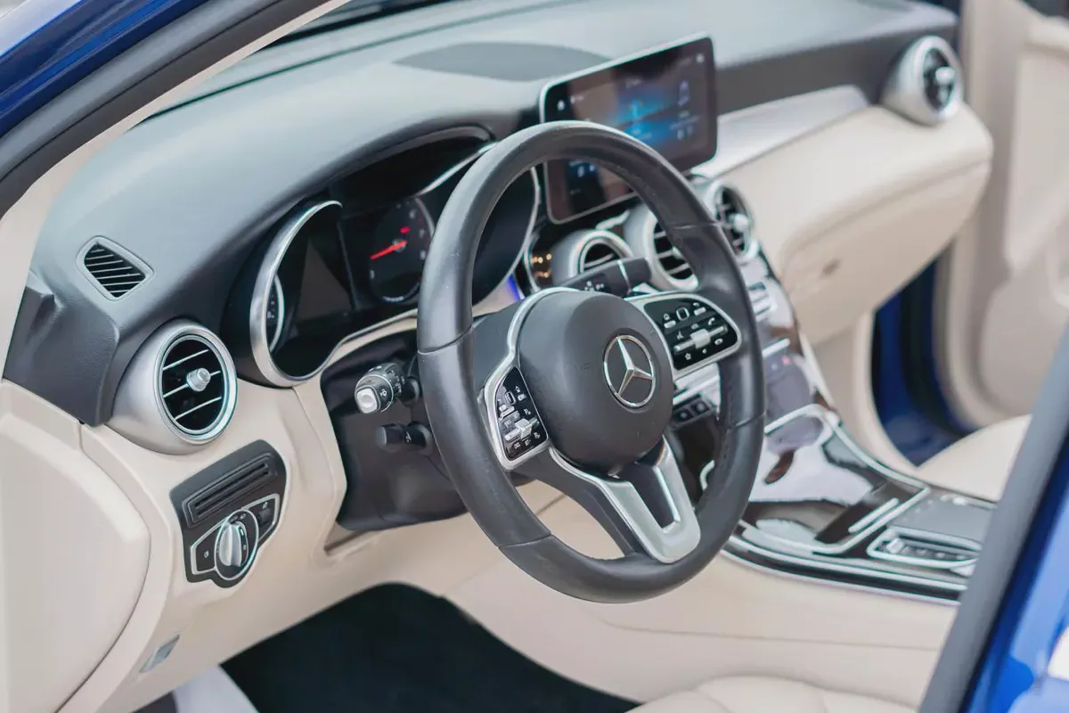 Mercedes-Benz GLC 300, 2020, American Specs-8-8