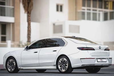 2024 | BMW 740i White GCC | Service Warranty from AGMC-4