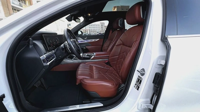 2024 | BMW 740i White GCC | Service Warranty from AGMC-9