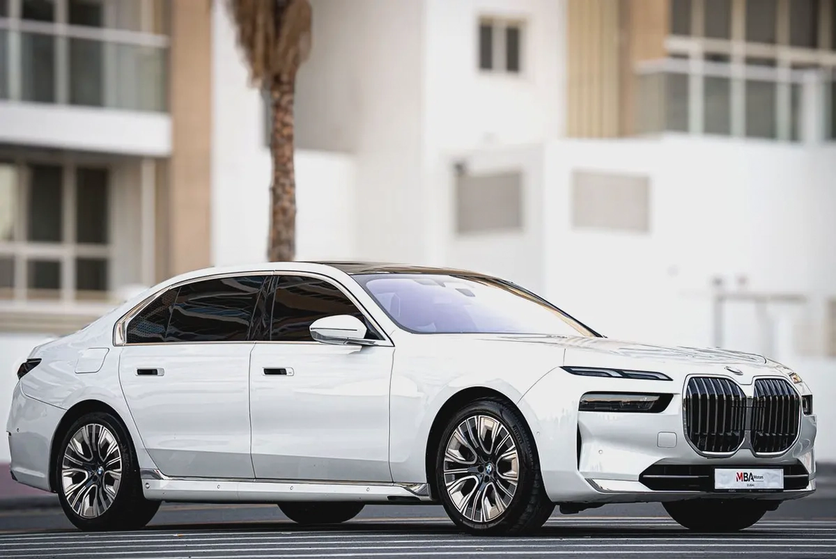 2024 | BMW 740i White GCC | Service Warranty from AGMC-1-1