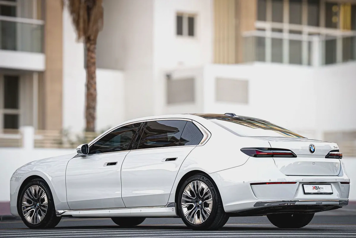 2024 | BMW 740i White GCC | Service Warranty from AGMC-4-4