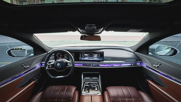 2024 | BMW 740i White GCC | Service Warranty from AGMC
