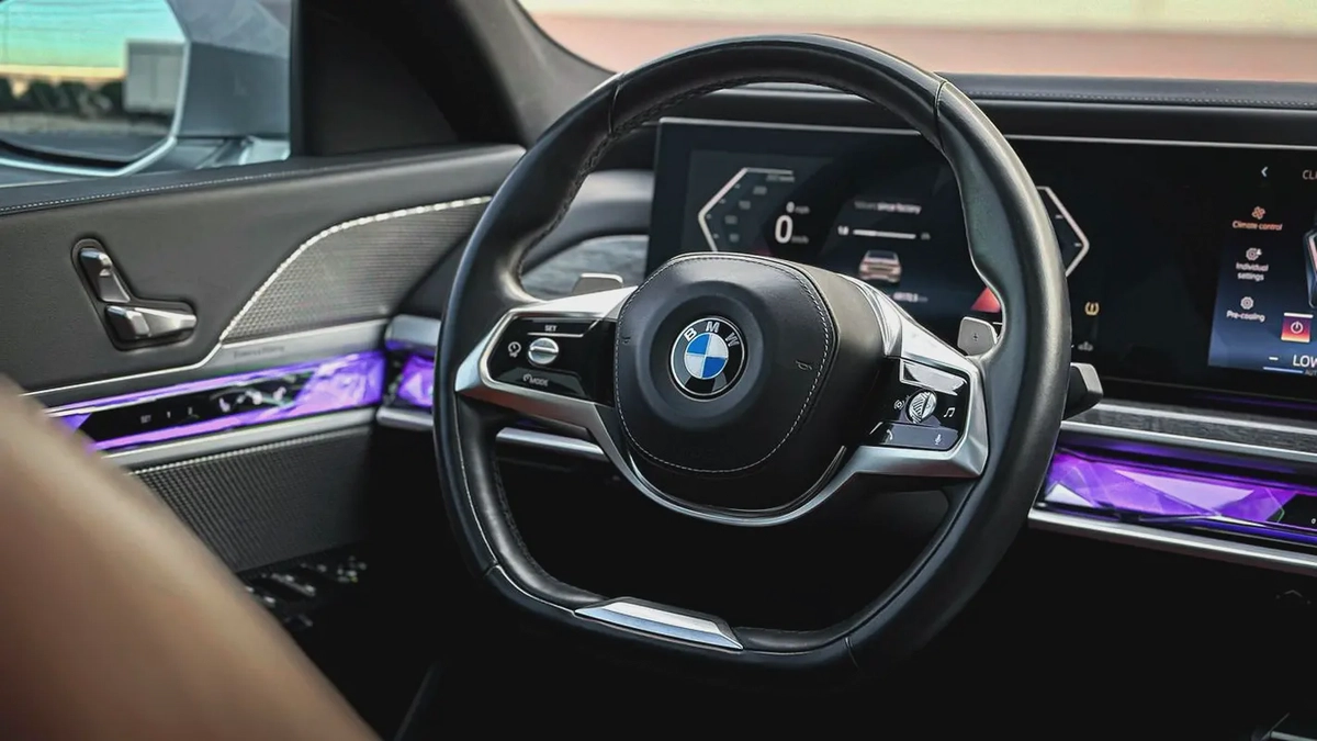2024 | BMW 740i White GCC | Service Warranty from AGMC-15-15