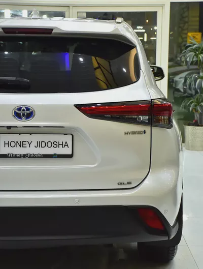 AED 2,082 EMi at 0% DP | Toyota Highlander Hybrid GLE ( 2023 Model ) in White Color GCC Specs-8