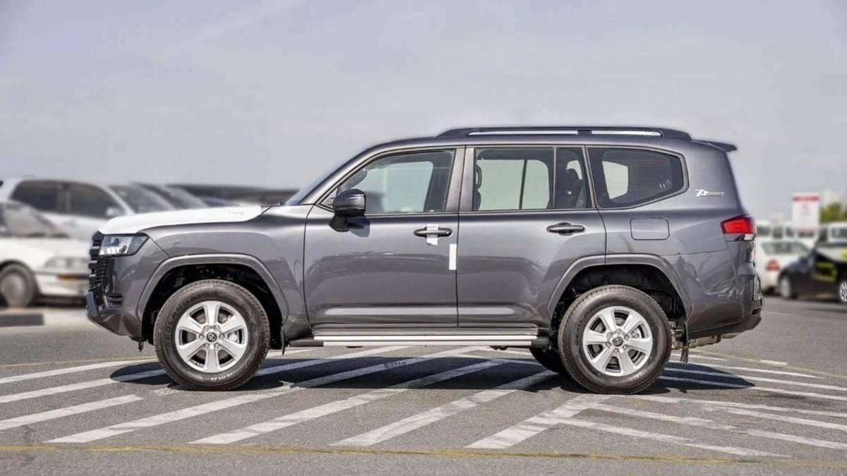Toyota Land Cruiser (LHD) TOYOTA LAND CRUISER LC300 GXR 4.0P AT MY2025– GREY