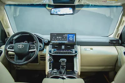 Toyota Land Cruiser GXR 2023 GCC Specs-12