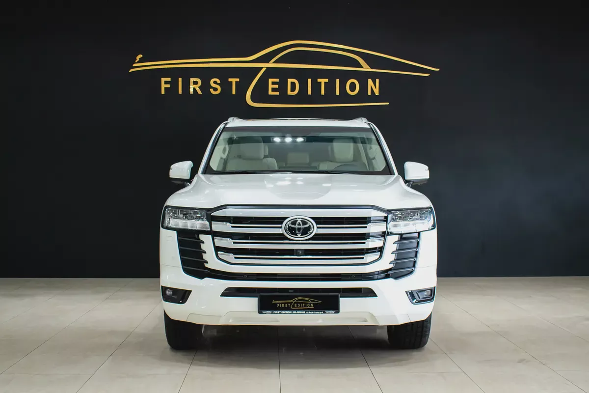 Toyota Land Cruiser GXR 2023 GCC Specs-3-3