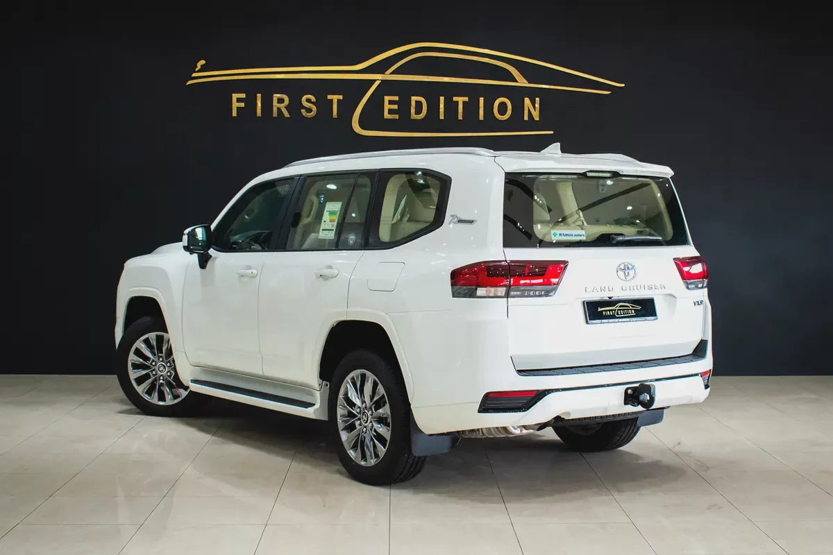 Toyota Land Cruiser GXR 2023 GCC Specs-4-4